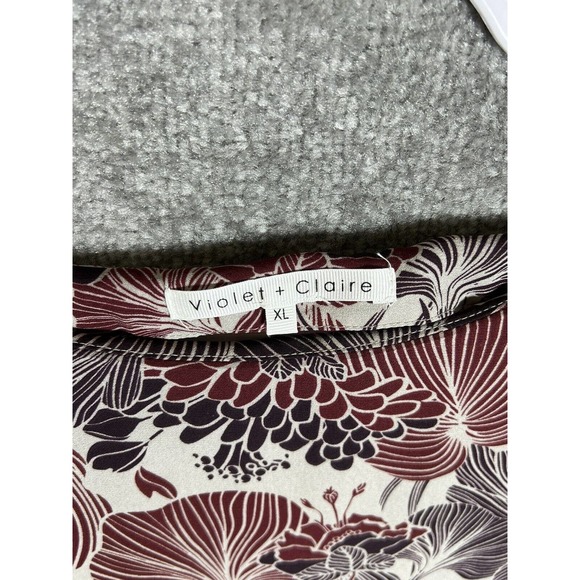 Violet + Claire Floral Long Ruffle Bell Sleeve Tunic Top Womens Size XL Gray Red - Picture 3 of 8